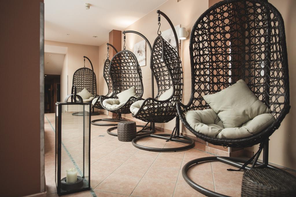 Hotel Vier Jahreszeiten Санкт Леонард им Пицтал Екстериор снимка