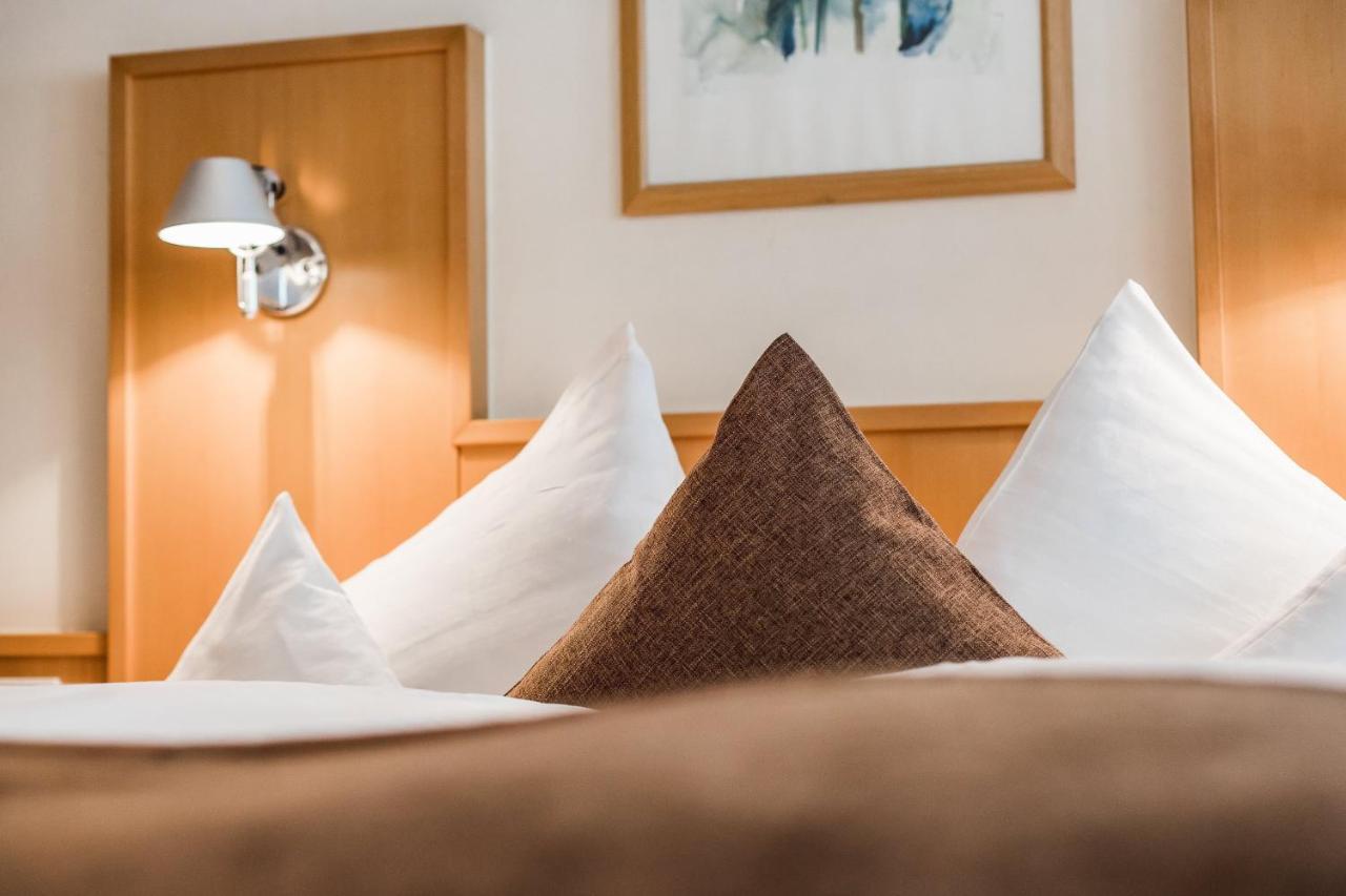 Hotel Vier Jahreszeiten Санкт Леонард им Пицтал Екстериор снимка